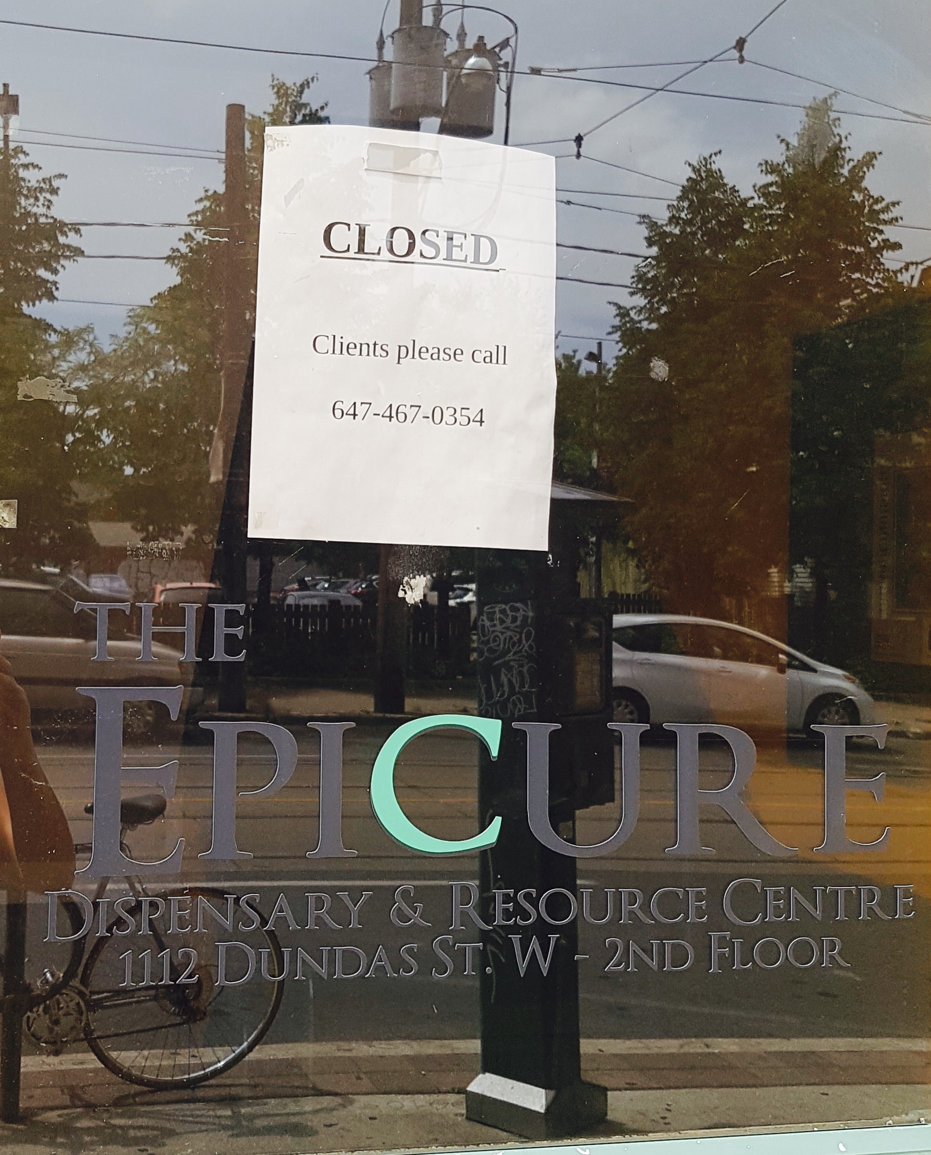 Epicure Closed sign